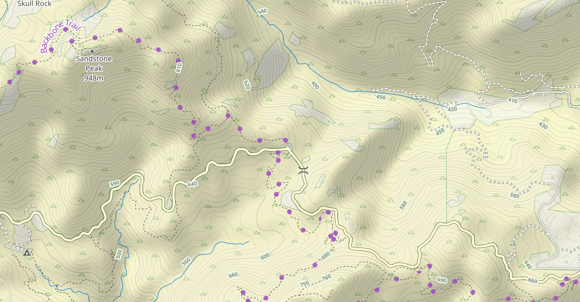 Mishe Mokwa Trail to Spit Rock