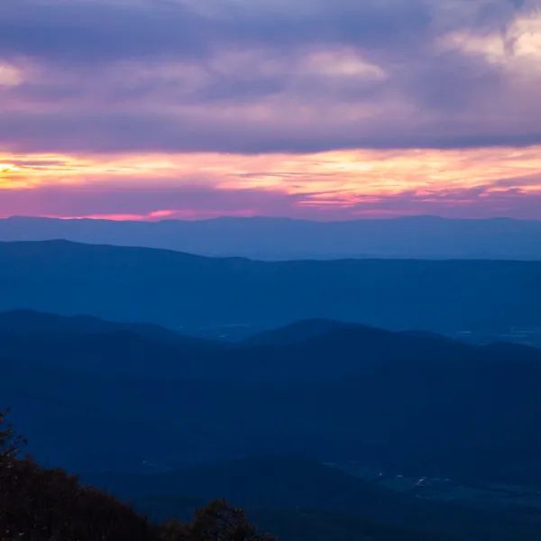 A Sunset You Won't Forget: Hawksbill Summit in Shenandoah National Park