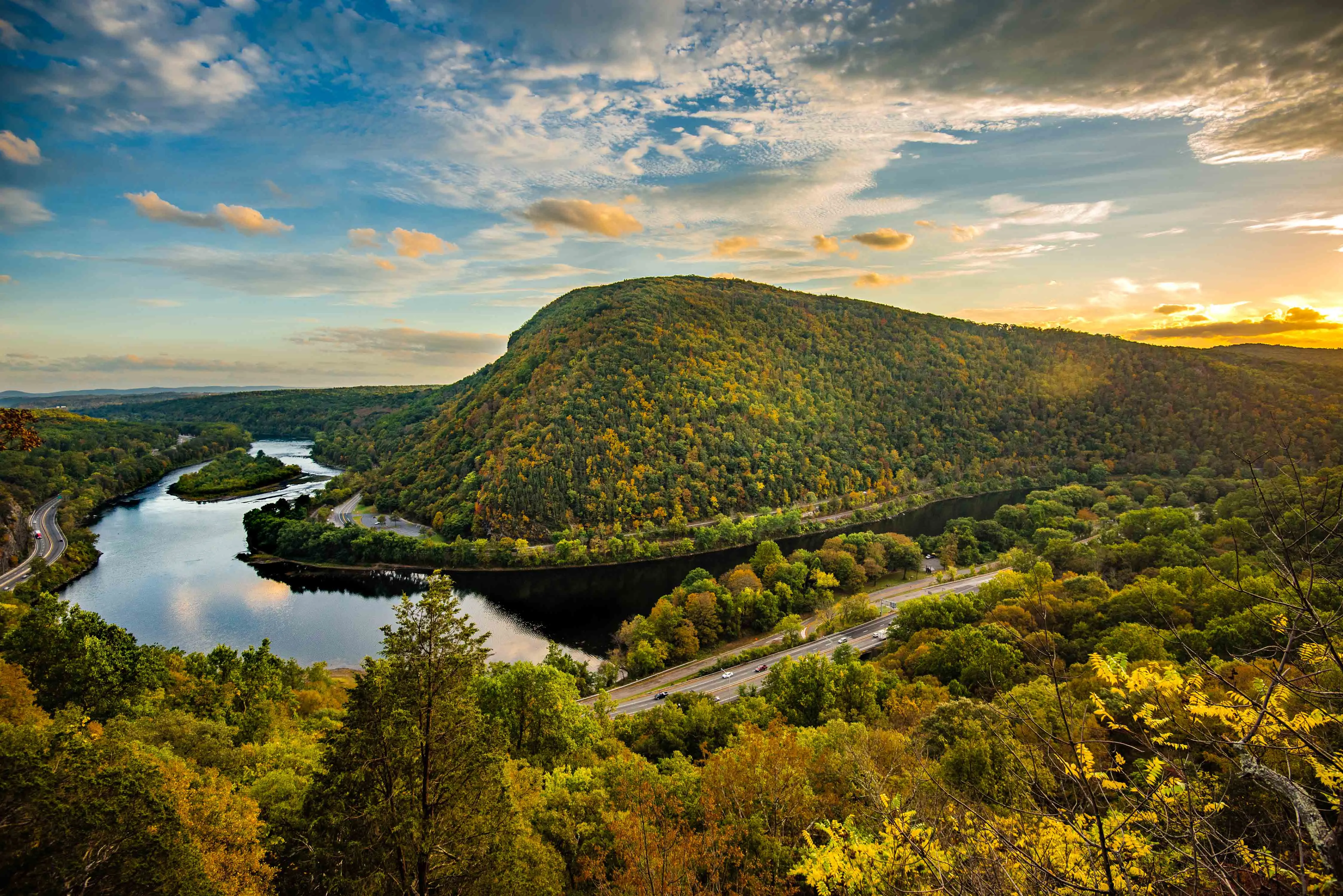 Mt. Tammany via Red Dot Trail