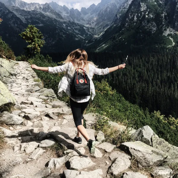 How to Increase Lung Capacity So You Can Hike Hills Like a Boss