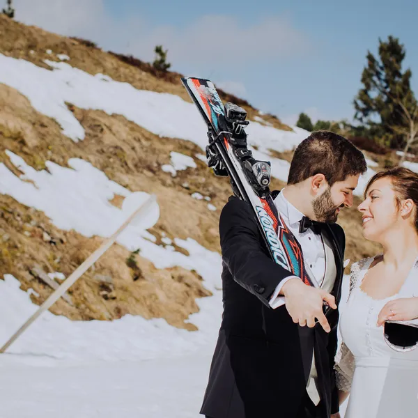 How to Plan Your Adventure Wedding Day