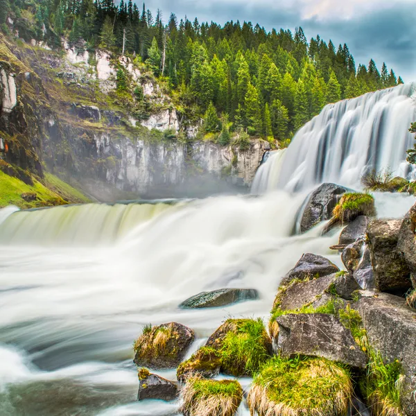 8 Idaho Waterfalls to Explore When the Snow Melts