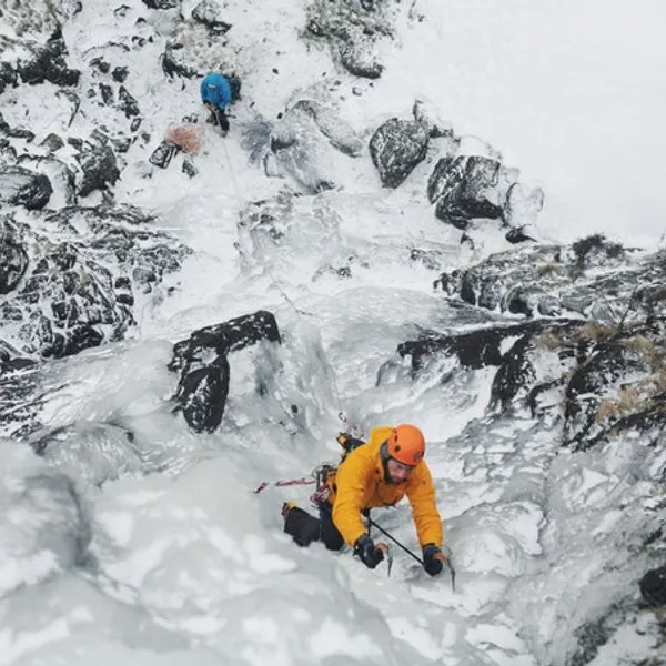 5 Tips for Getting Adventurous Ice Climbing Photos