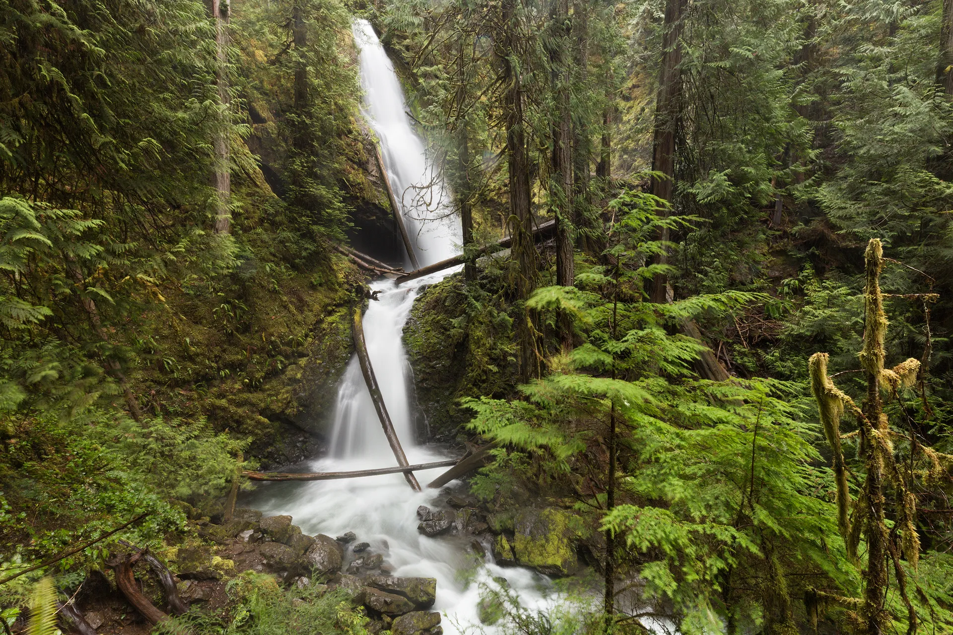 Murhut Falls