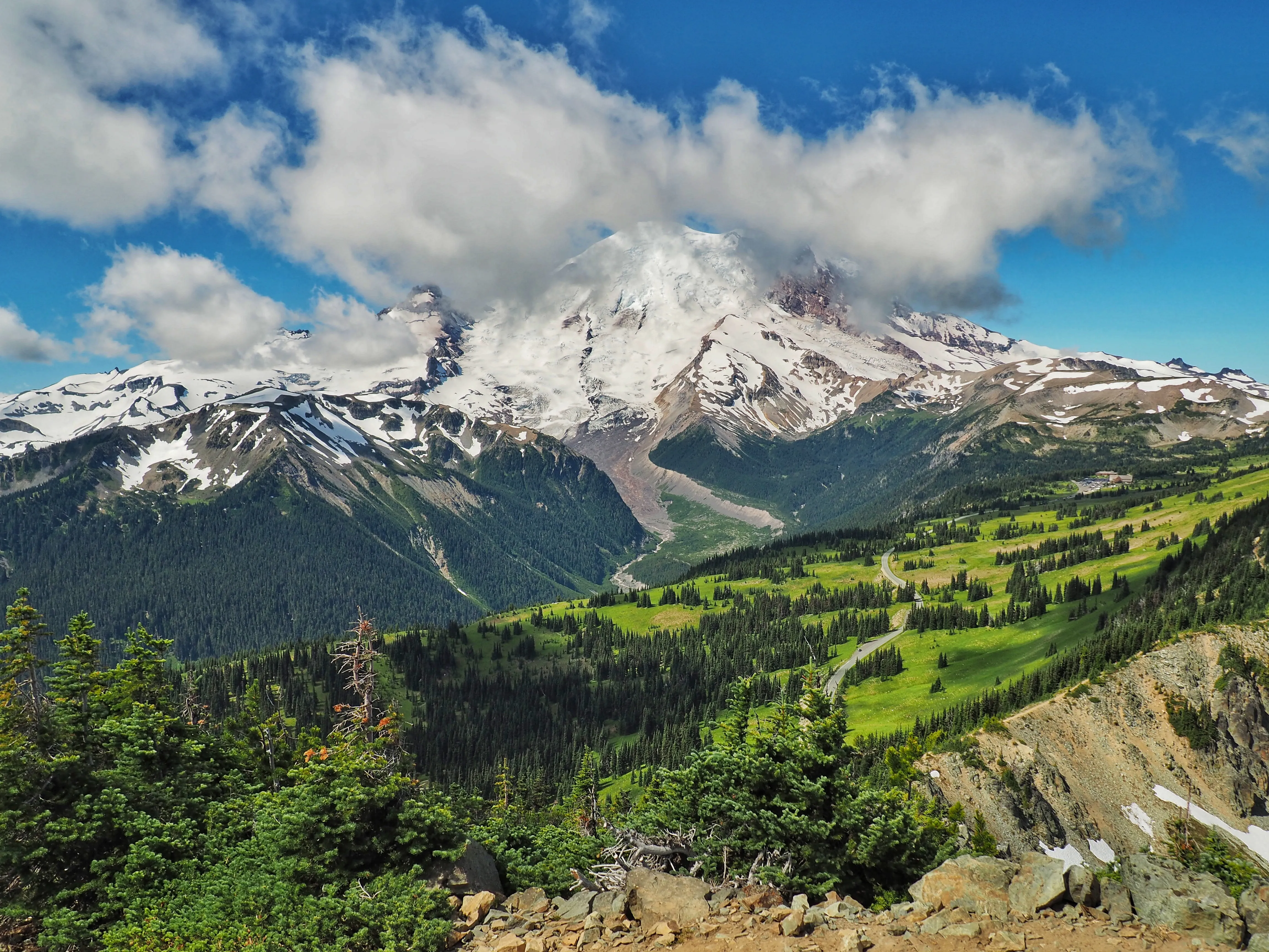 Hike Dege Peak in Mount Rainier National Park