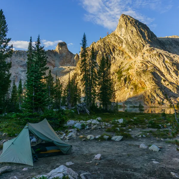 Should You Buy a Synthetic or Down Sleeping Bag?