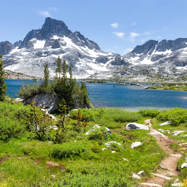 On the John Muir Trail Northbound with MT Sobek