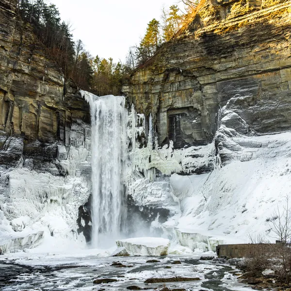 Why You Need to Visit Taughannock Falls in the Winter