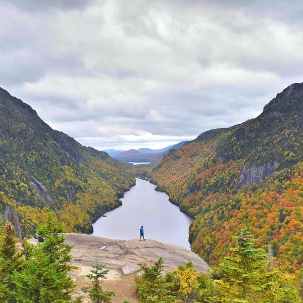 5 Road Trips to See Fall Foliage