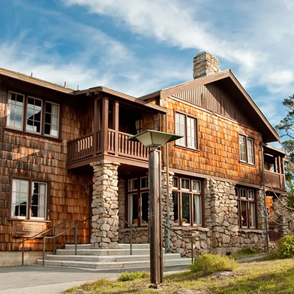 A Perfect Coastal Escape for the Holidays