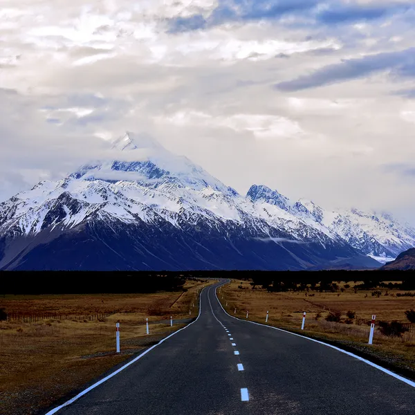 Exploring Mount Cook, the Cloud-Piercer