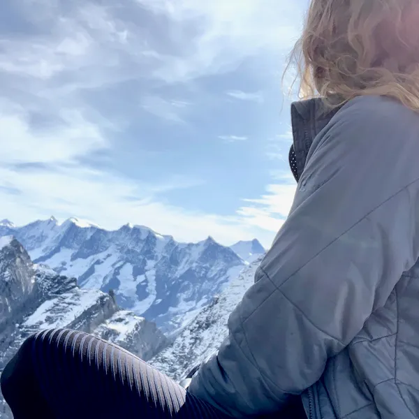 An Open Letter to Women Who Hike Alone