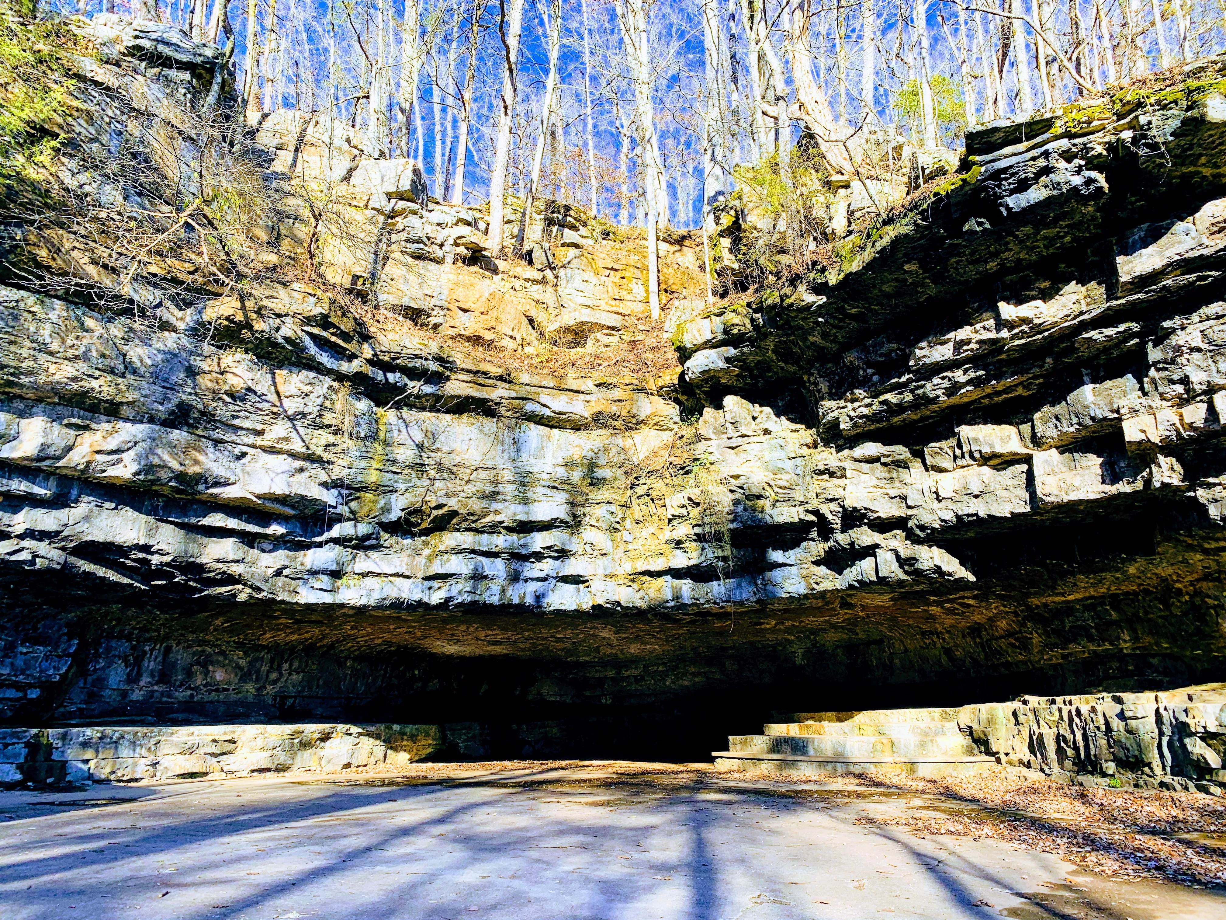 Dunbar Cave State Park