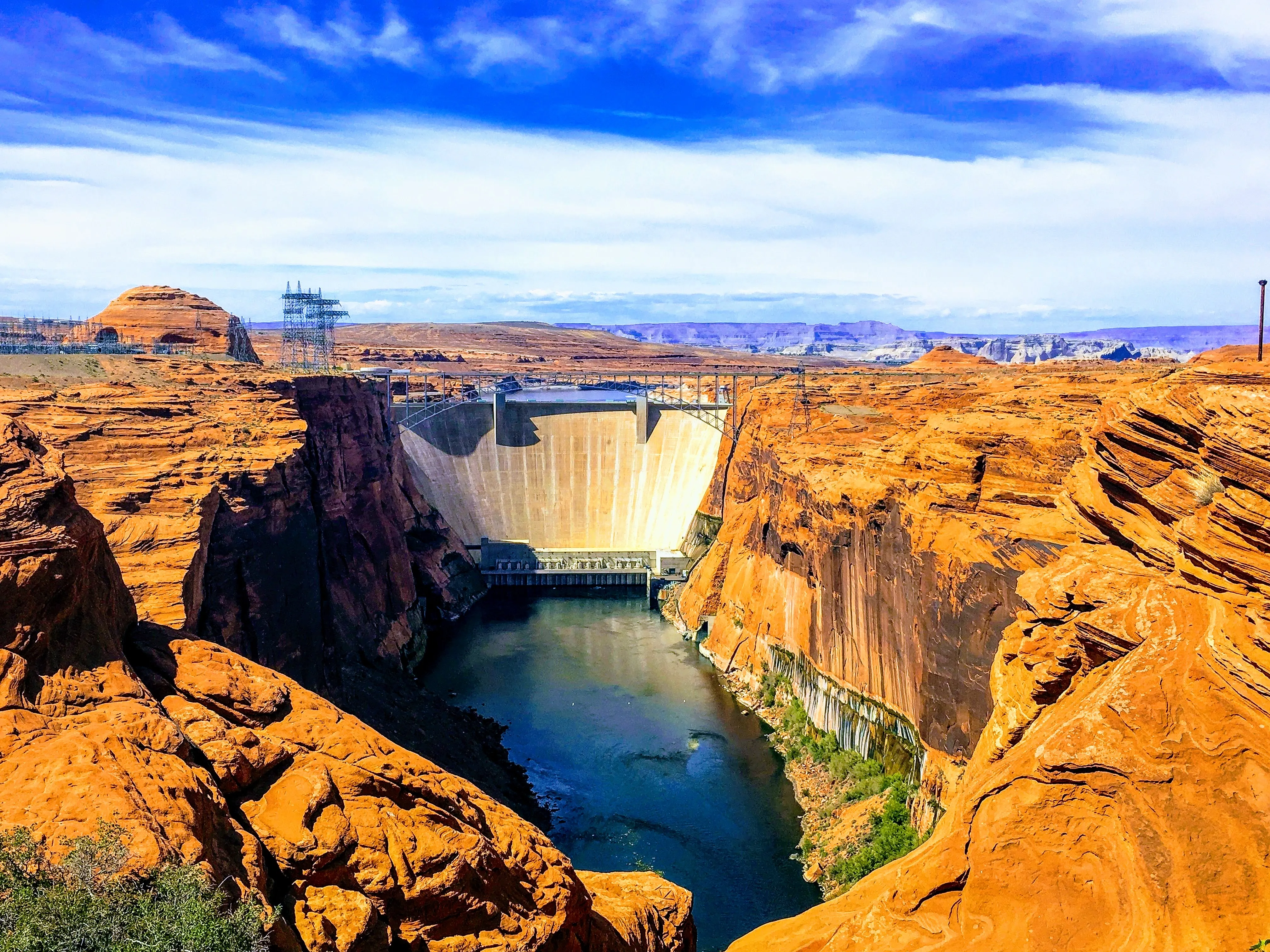 Hike the Glen Canyon Dam Overlook