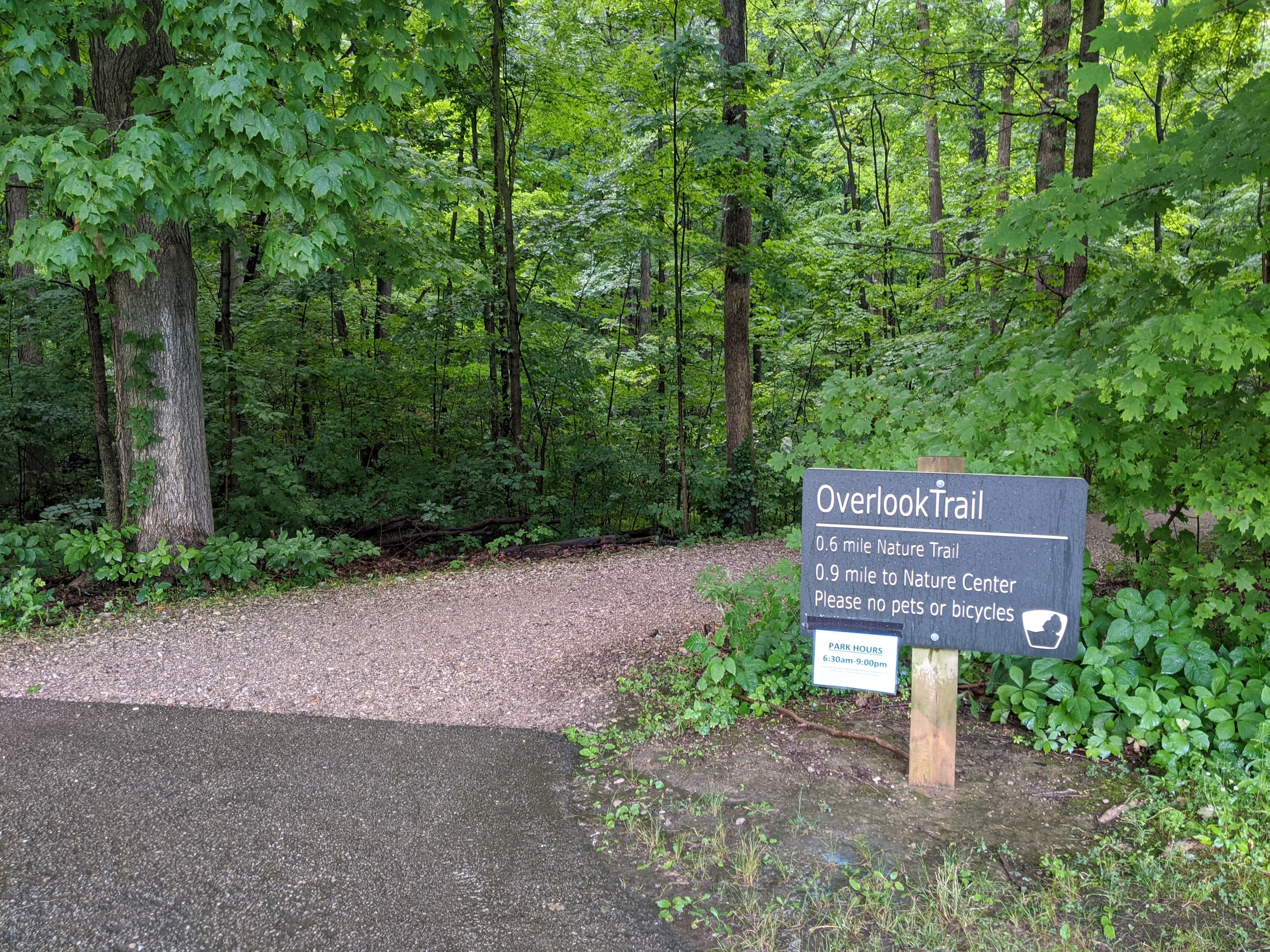 Hike the Overlook-Hickory Ridge-Brookside Trail
