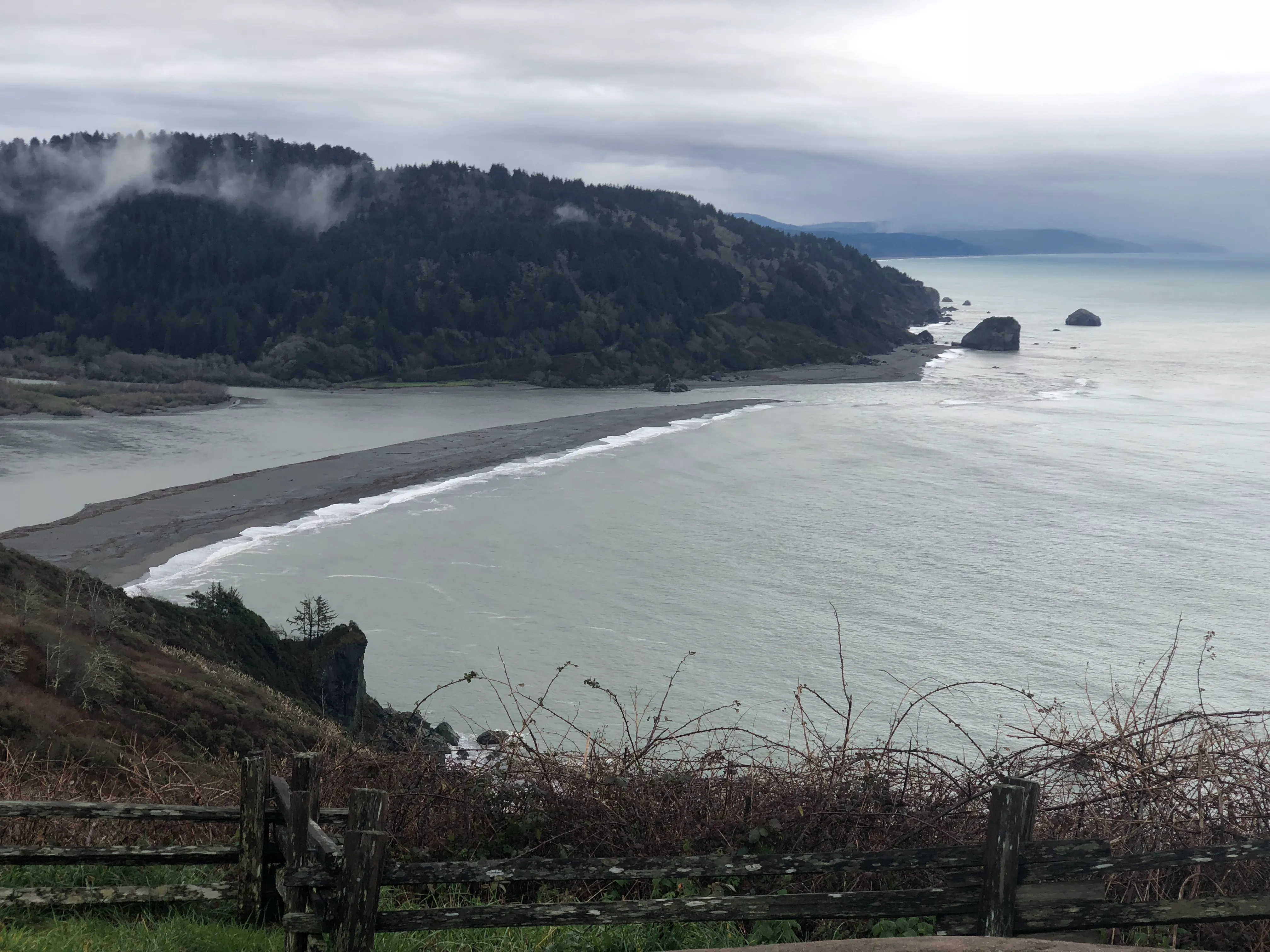 Hike to the Klamath River Outlook
