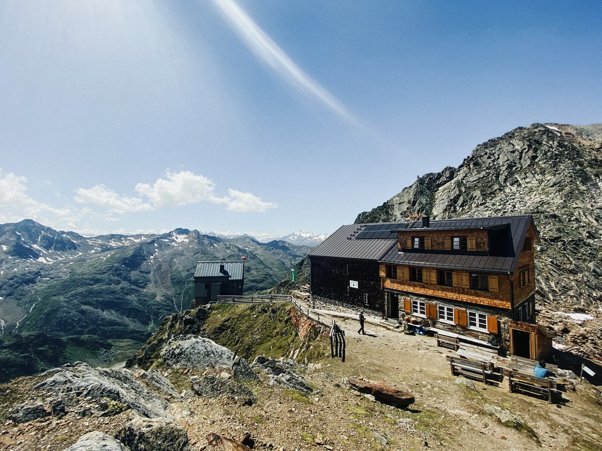 Hike to the Hildersheimer Hut on the Stubai Glacier