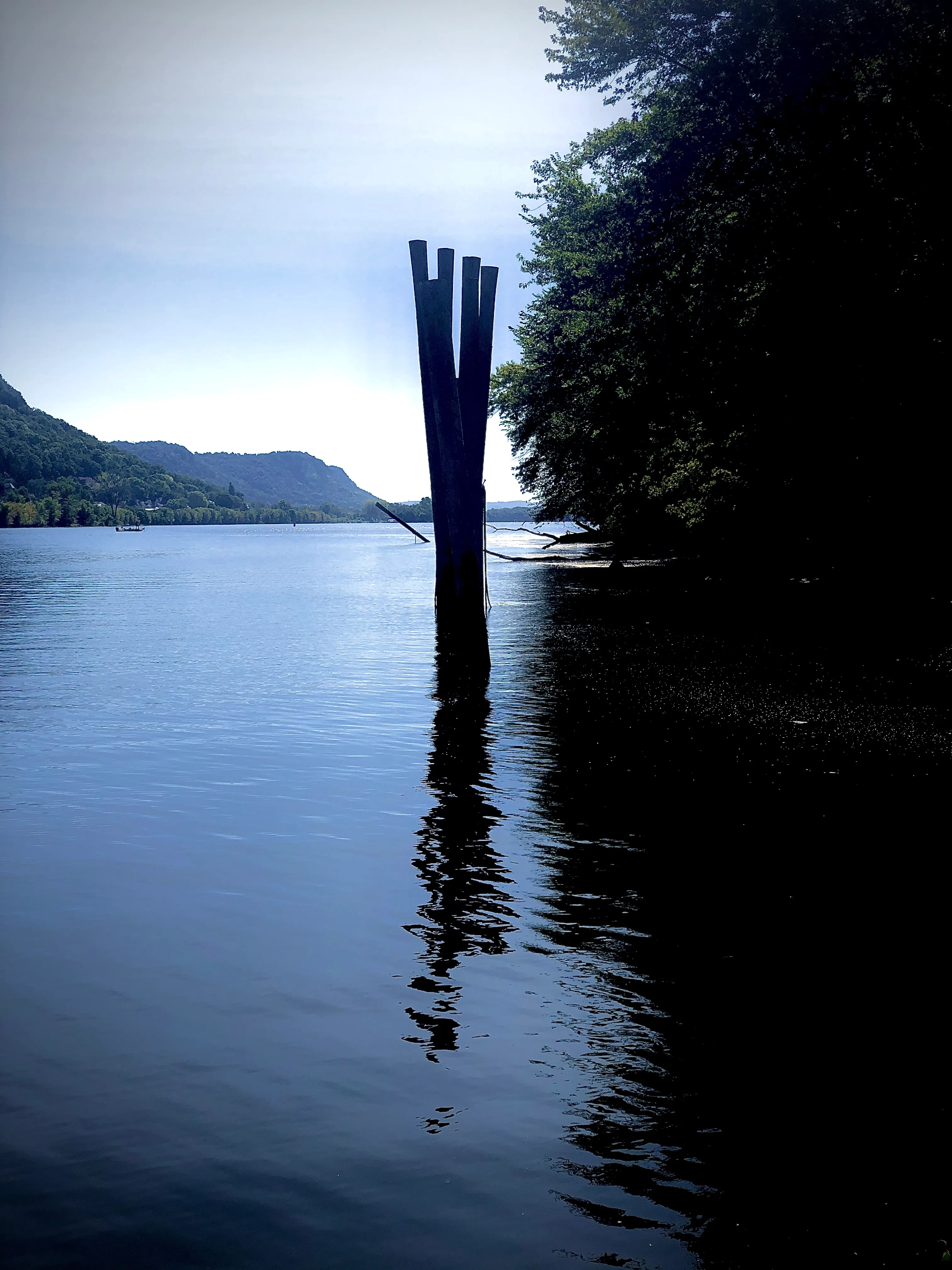 Explore the Mississippi River at Fountain City