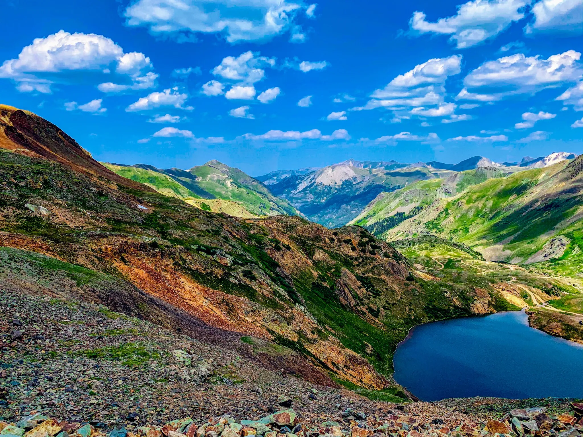 Explore Hurricane Pass and Lake Como
