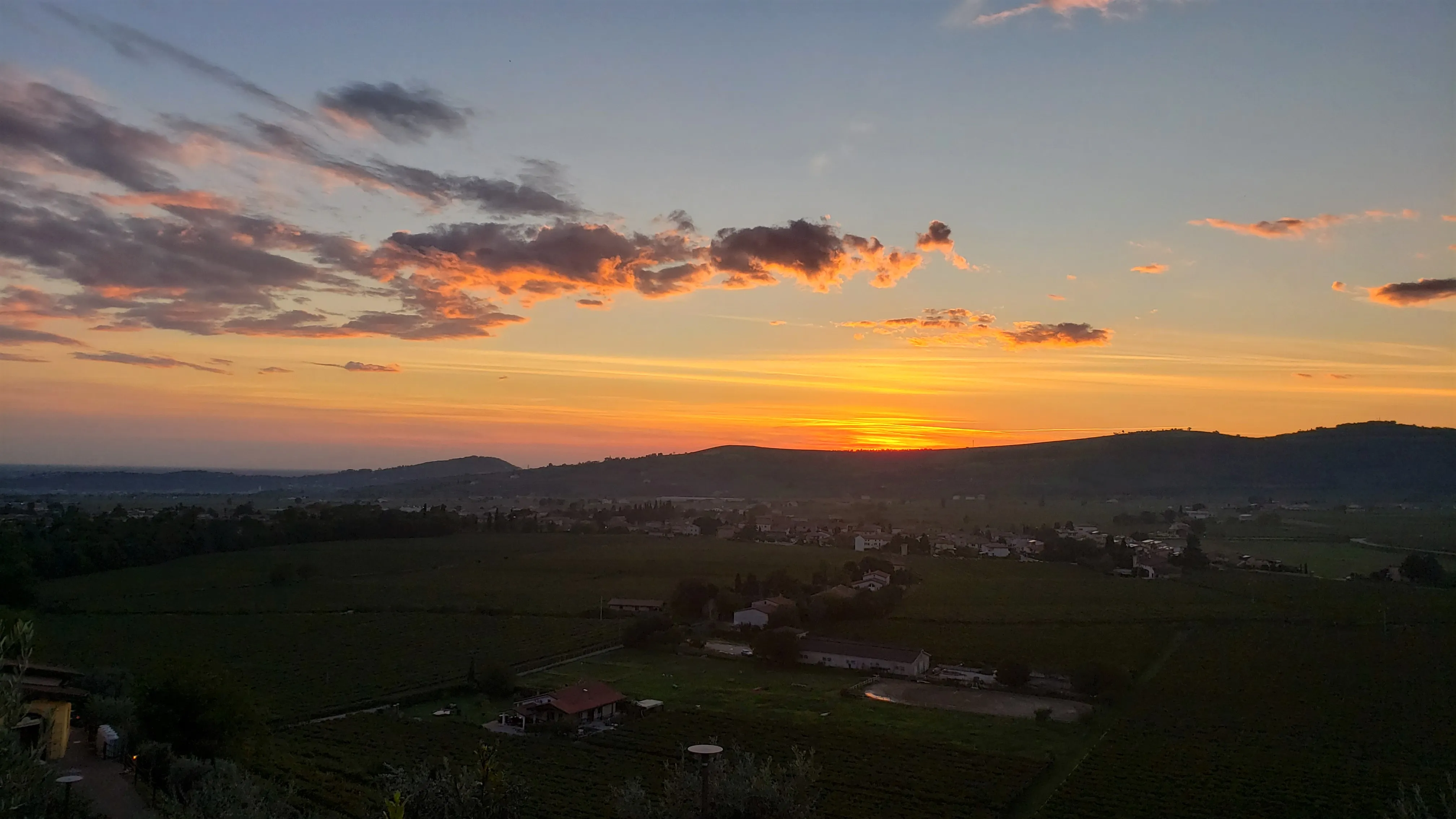 Capture the Sunset over Illasi