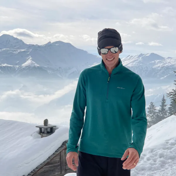 Checking out the High Route Grid Air 1/4-Zip from Eddie Bauer