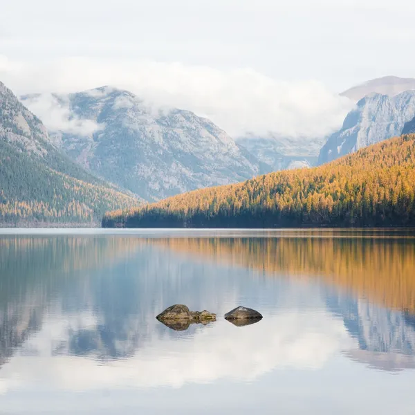 15 Stunning Destinations for Fall Foliage