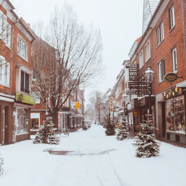 6 Cozy Northeast Towns for Winter Hygge & Adventure
