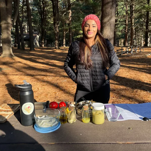 Make lentil curry with Ambreen Tariq and Coleman!