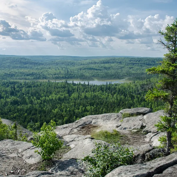 You gotta try these 10 long-distance hiking trails in the Midwest 