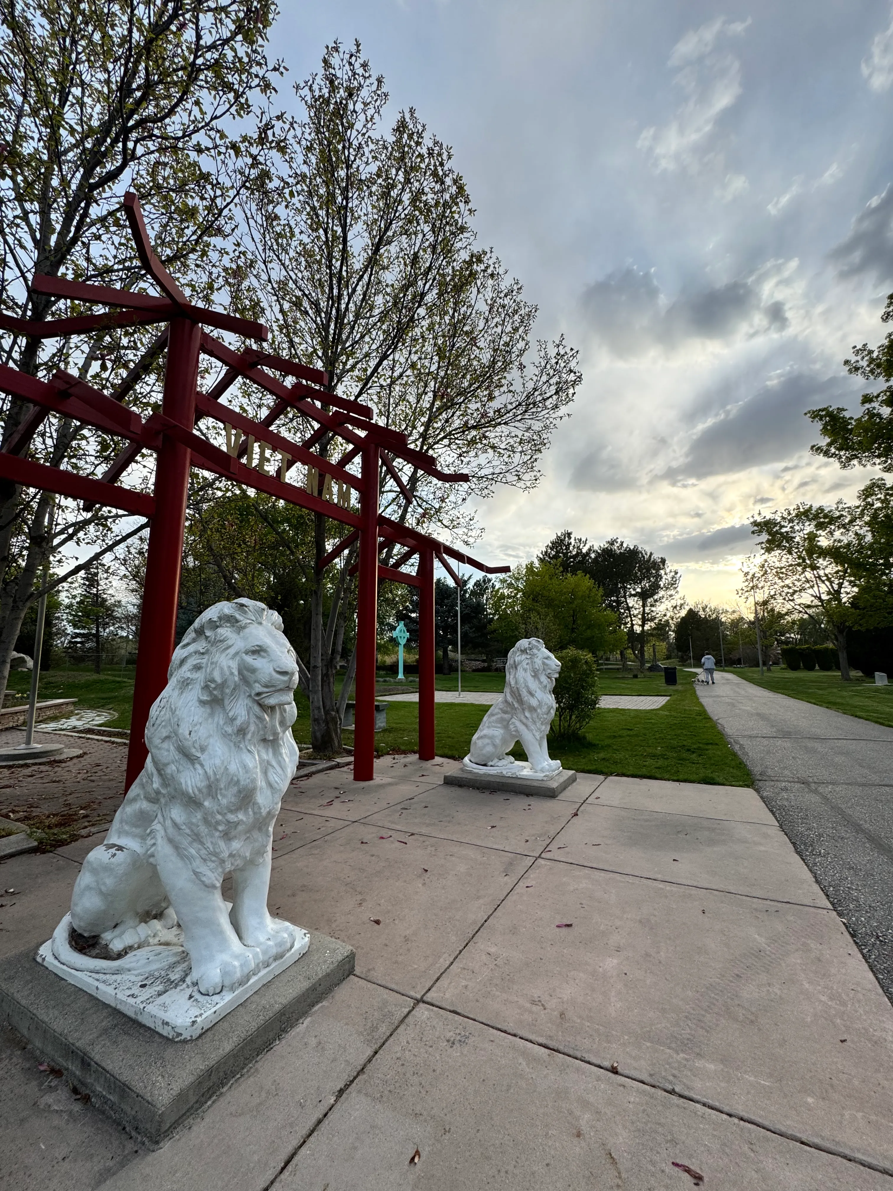 International Peace Gardens Loop