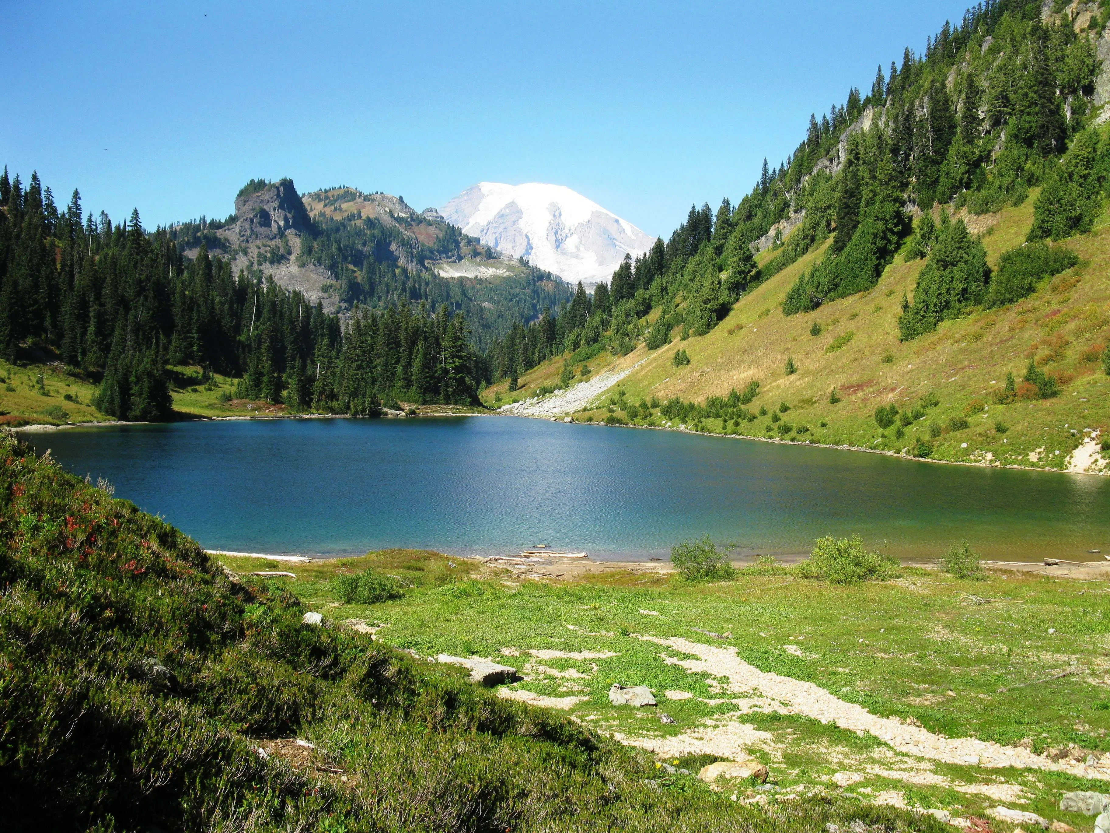 Hike and Fish the Tatoosh Lakes 
