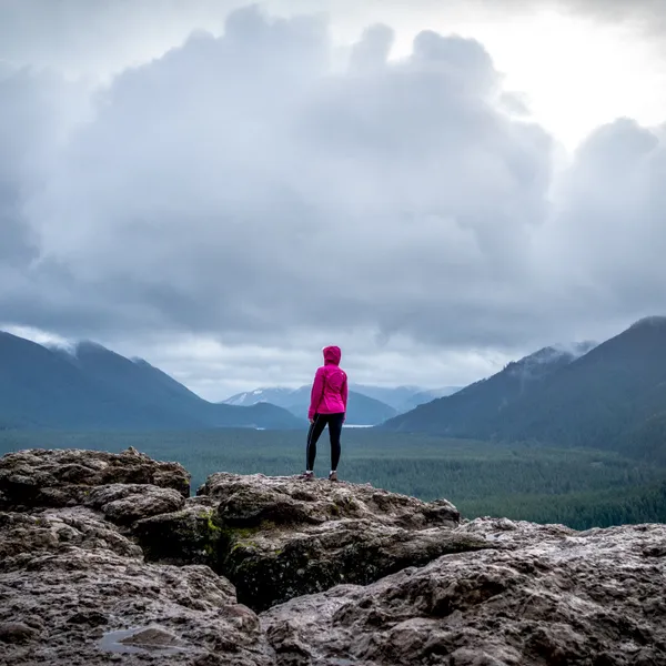 8 Amazing Spring Hikes Near Seattle
