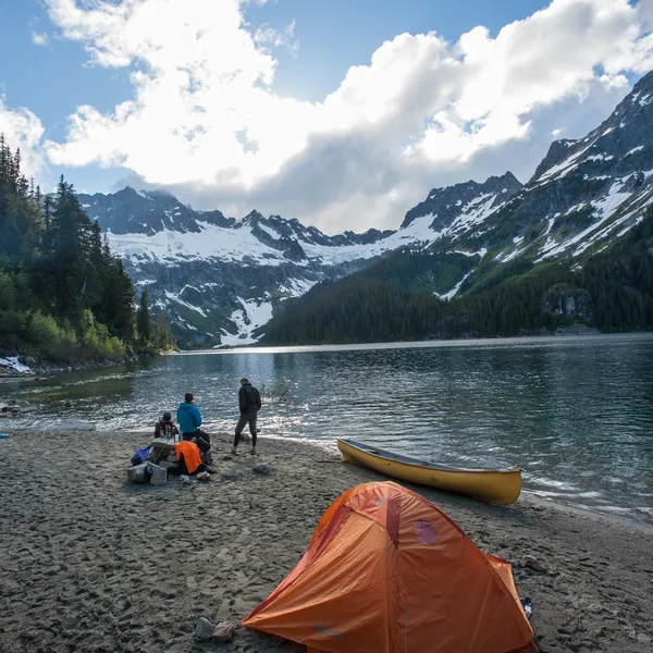 25 Beautiful Lakeside Campsites