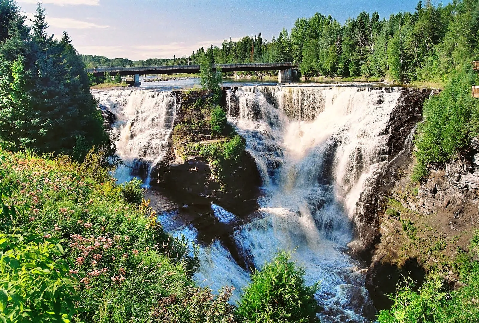 Explore Kakabeka Falls