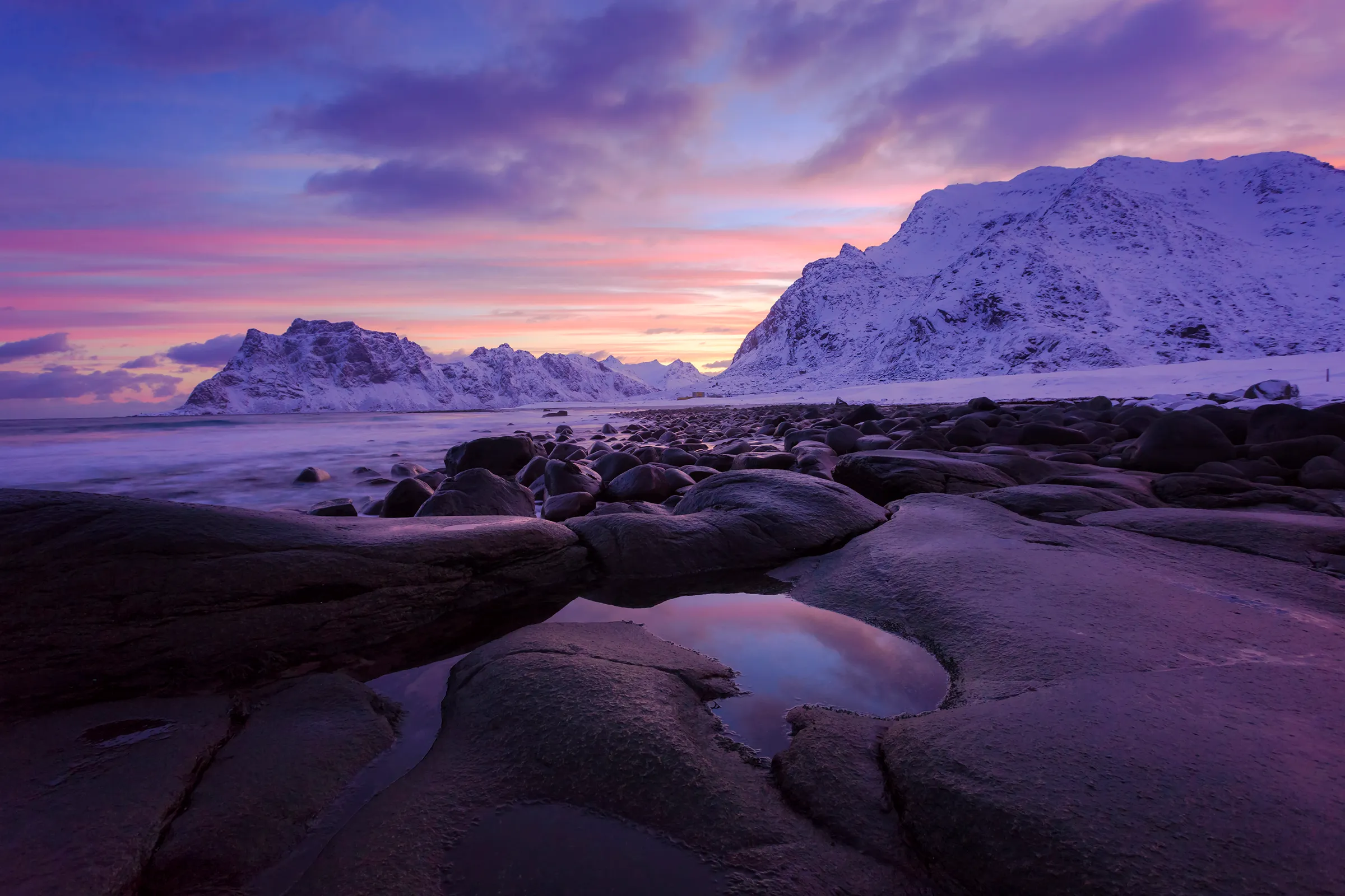 Explore Uttakliev Beach