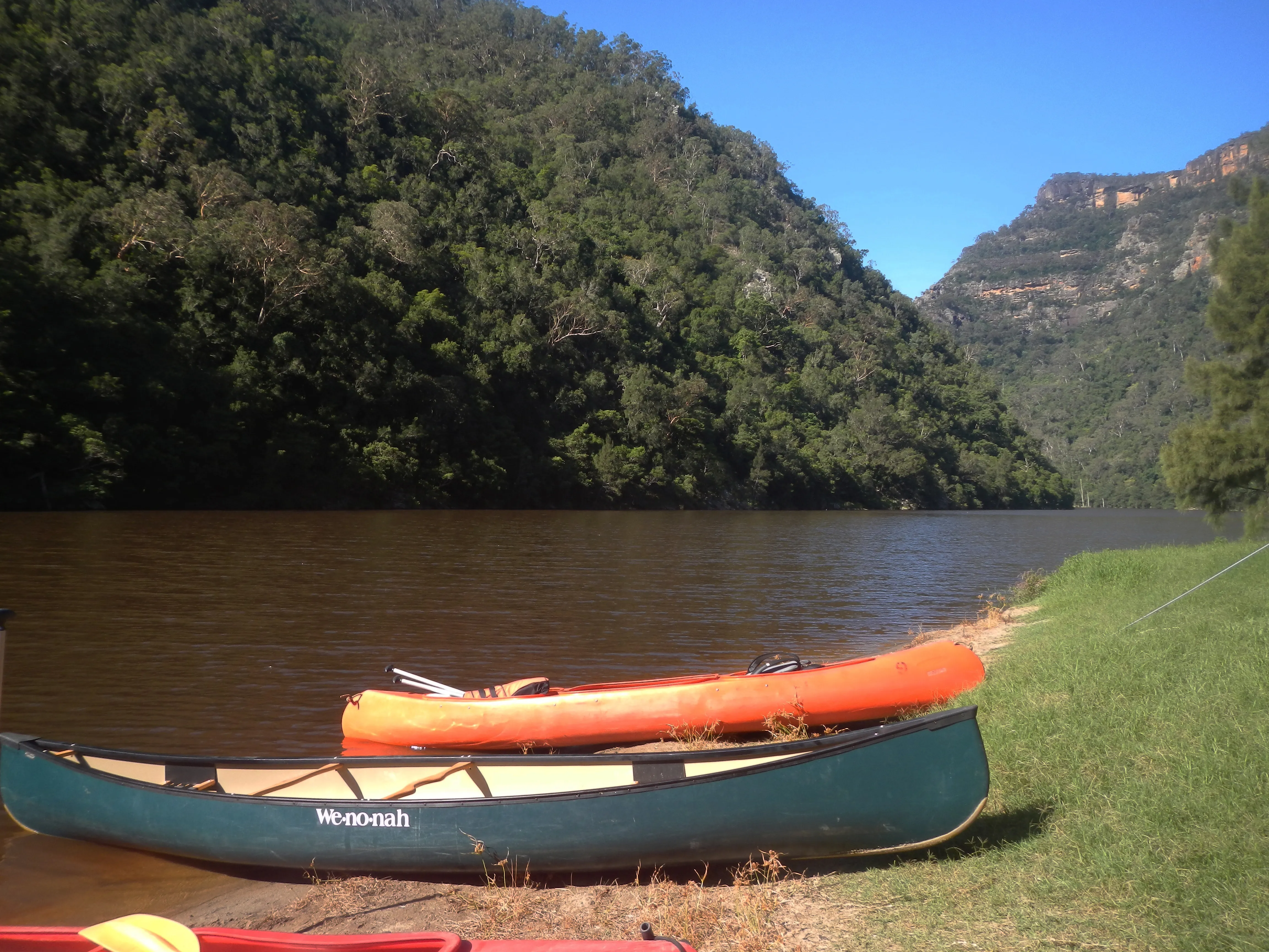 Canoe The Shoalhaven Gorge from the Tallowa Dam
