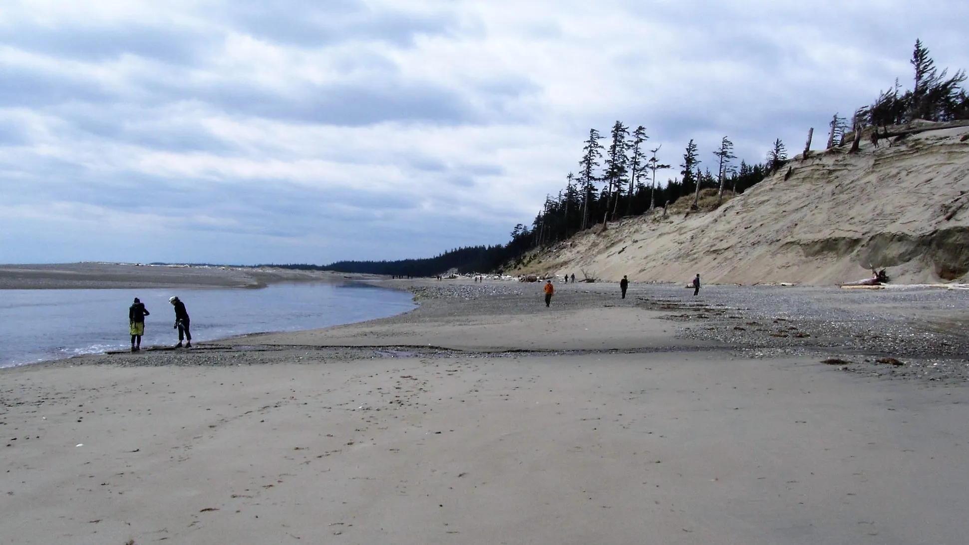 Hike to the Pesuta Shipwreck