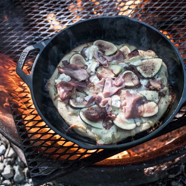 How to Cook Pizza While Camping