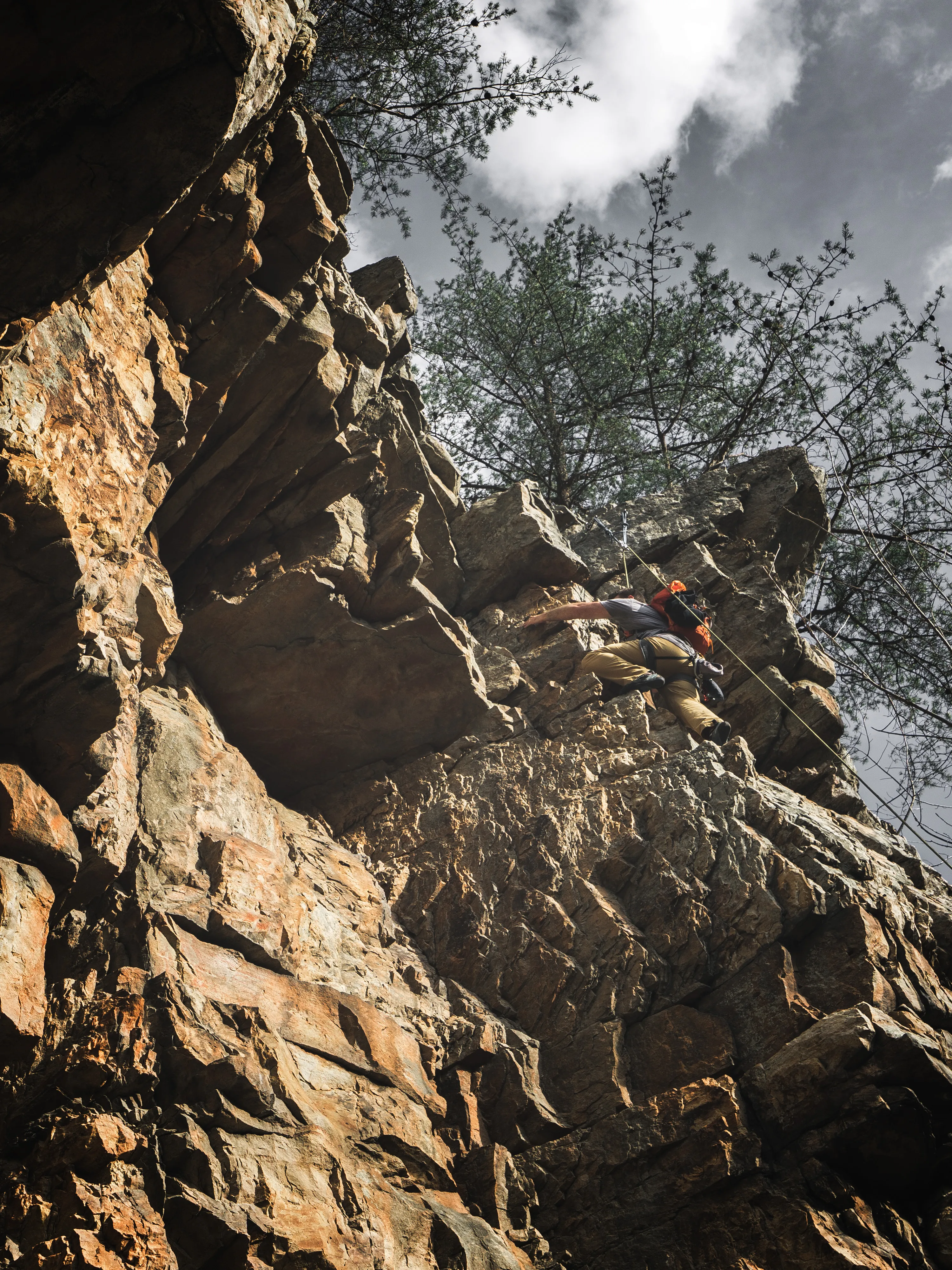 Rock Climb at Goshen Pass