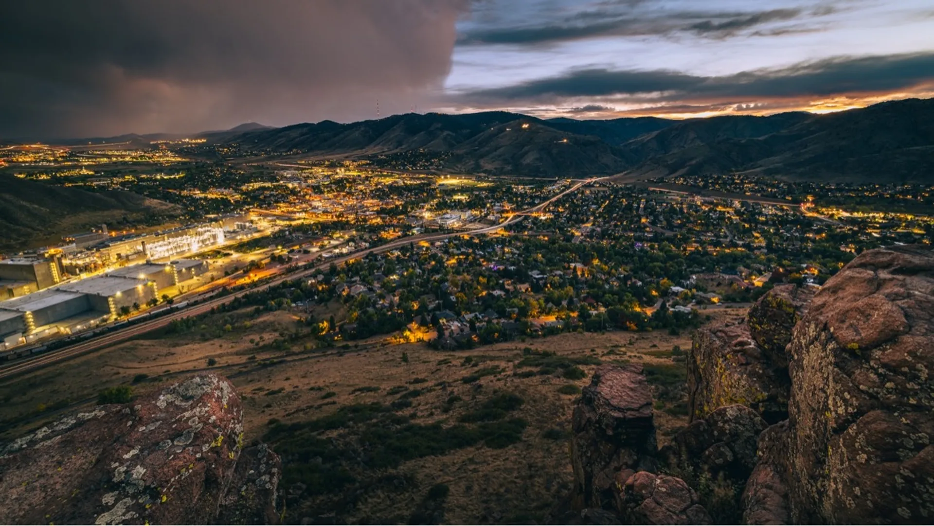 Golden Cliffs Trail