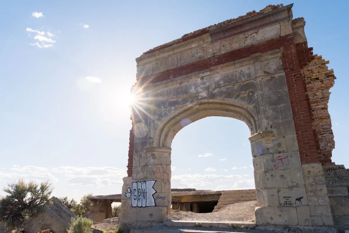 Metropolis Ghost Town