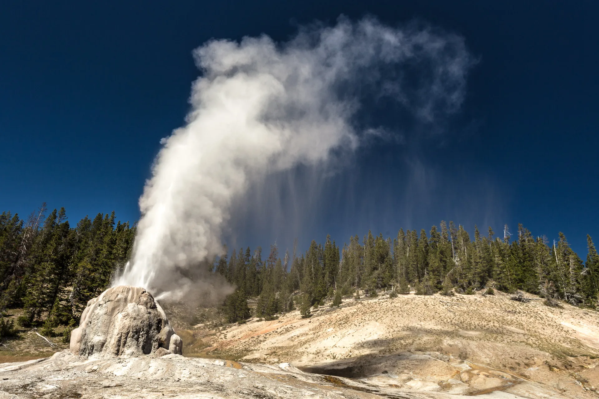 Hike to Lone Star Geyser