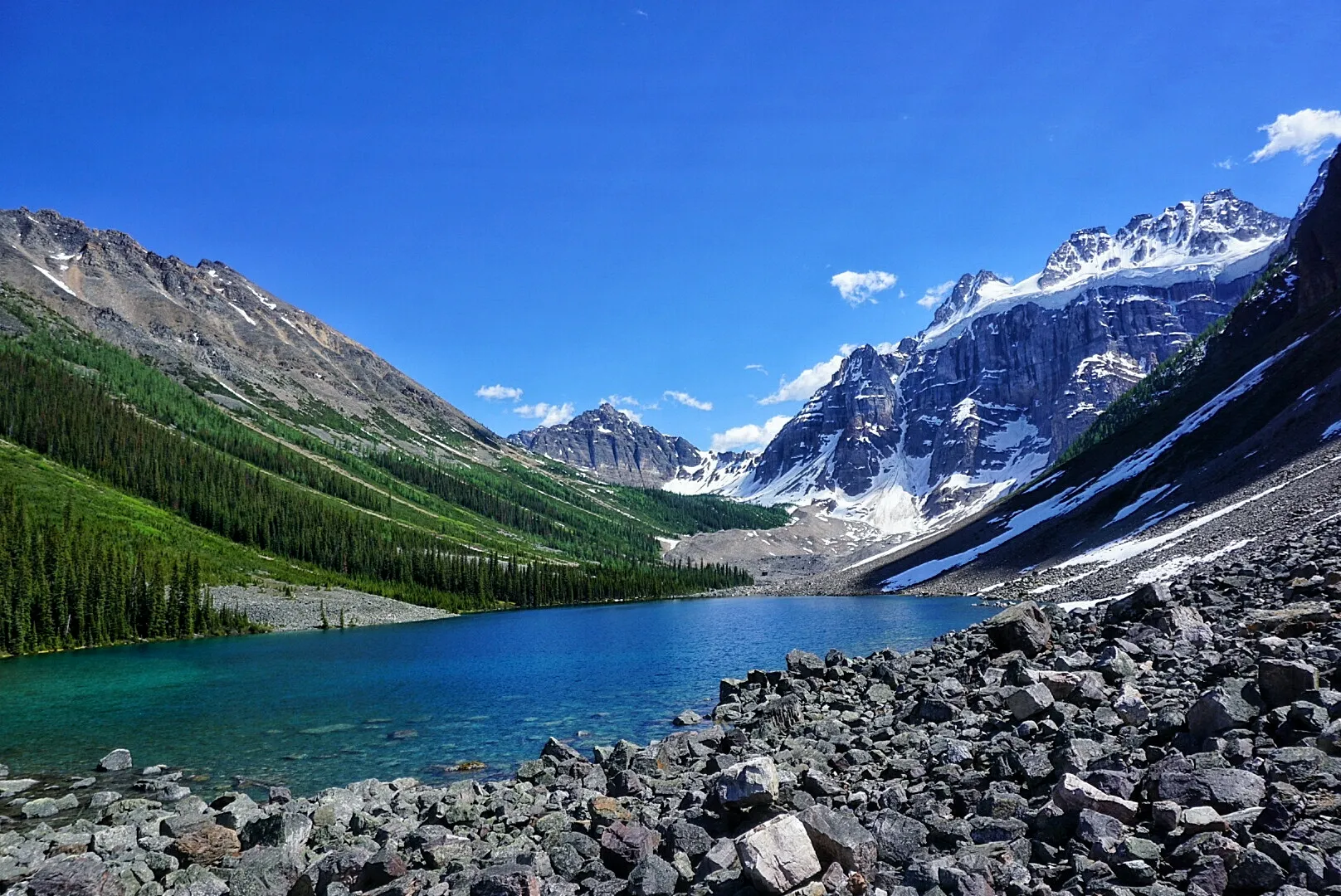 Hike to Consolation Lakes