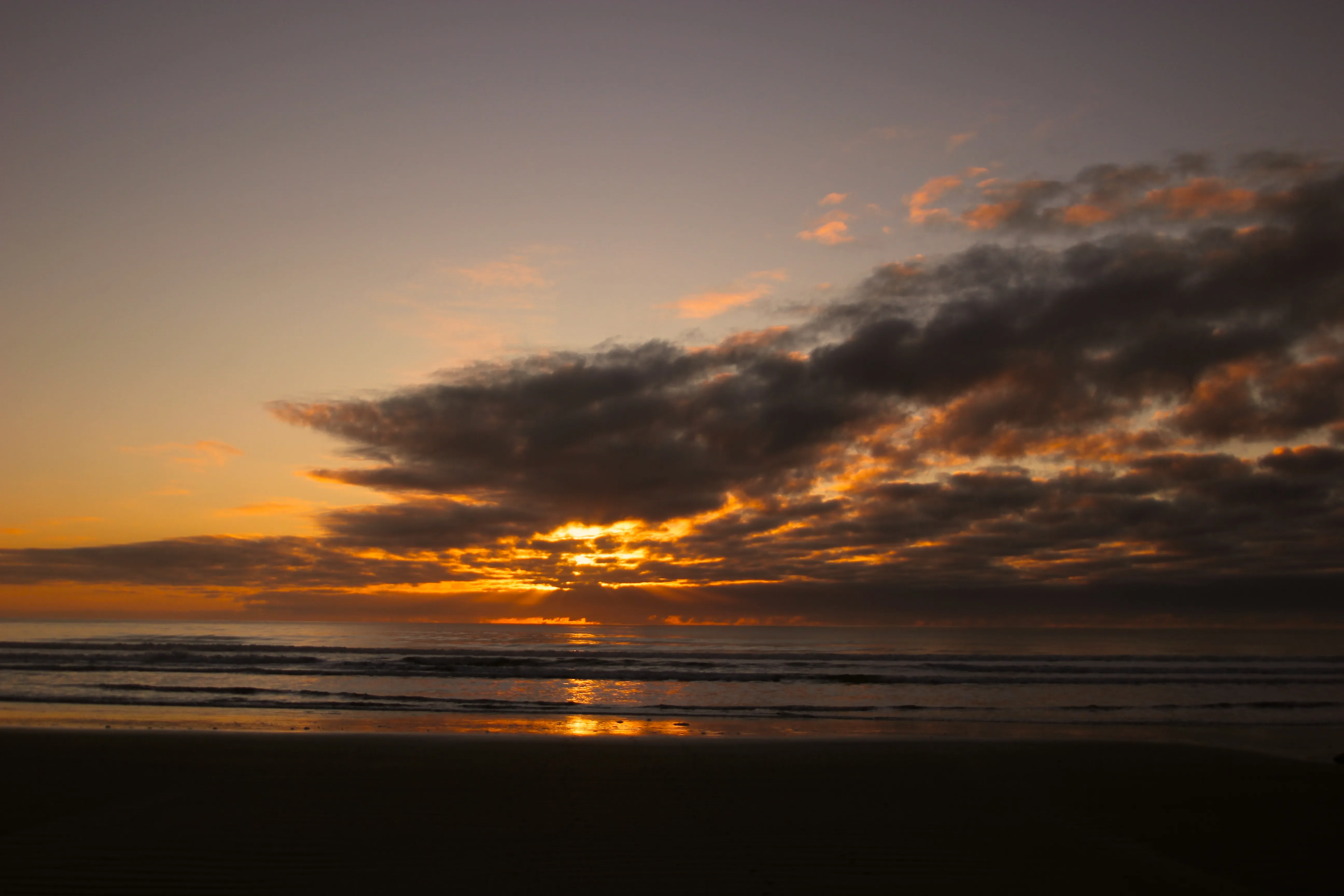Explore the Moeraki Boulders 