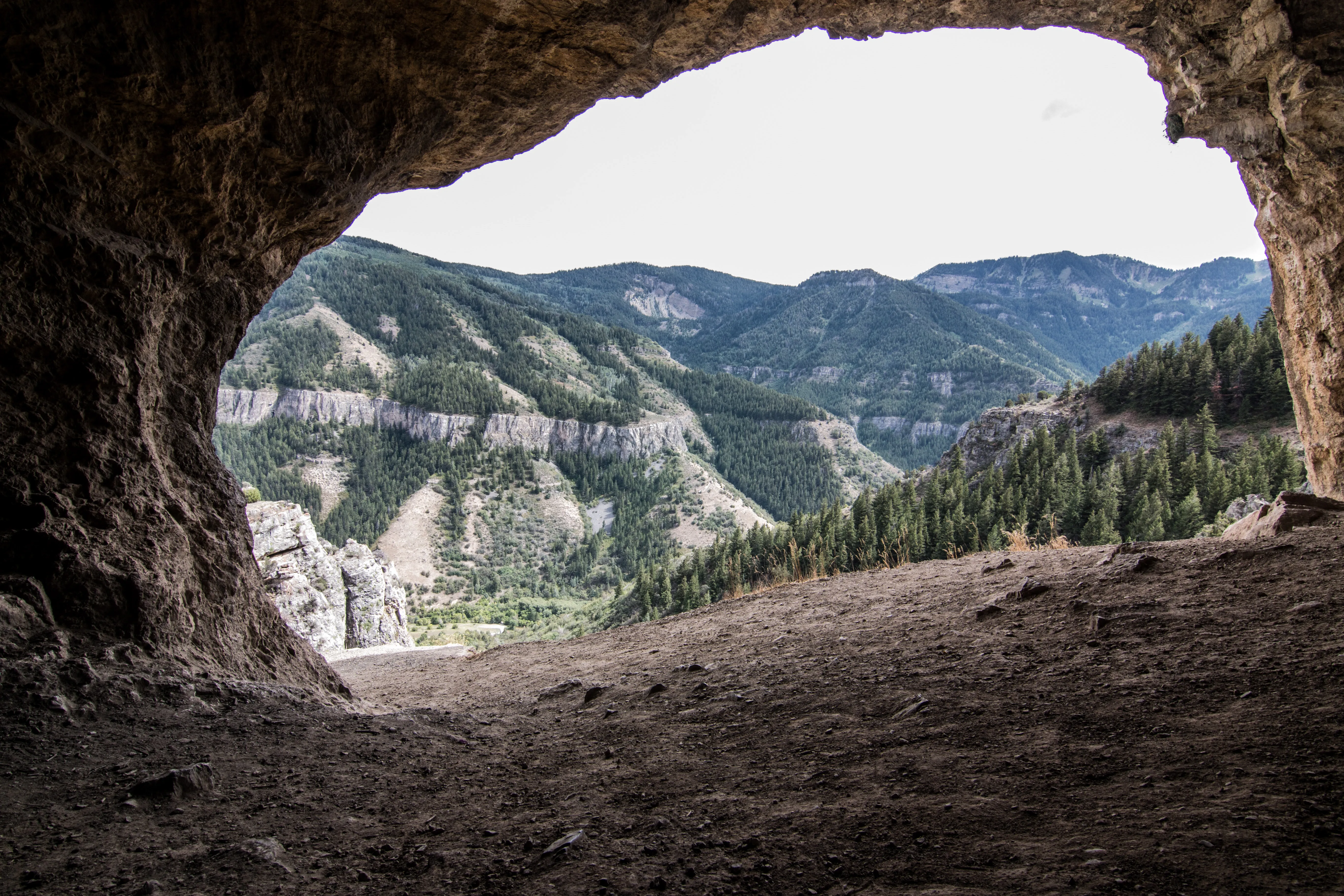 Hike to the Wind Caves, UT