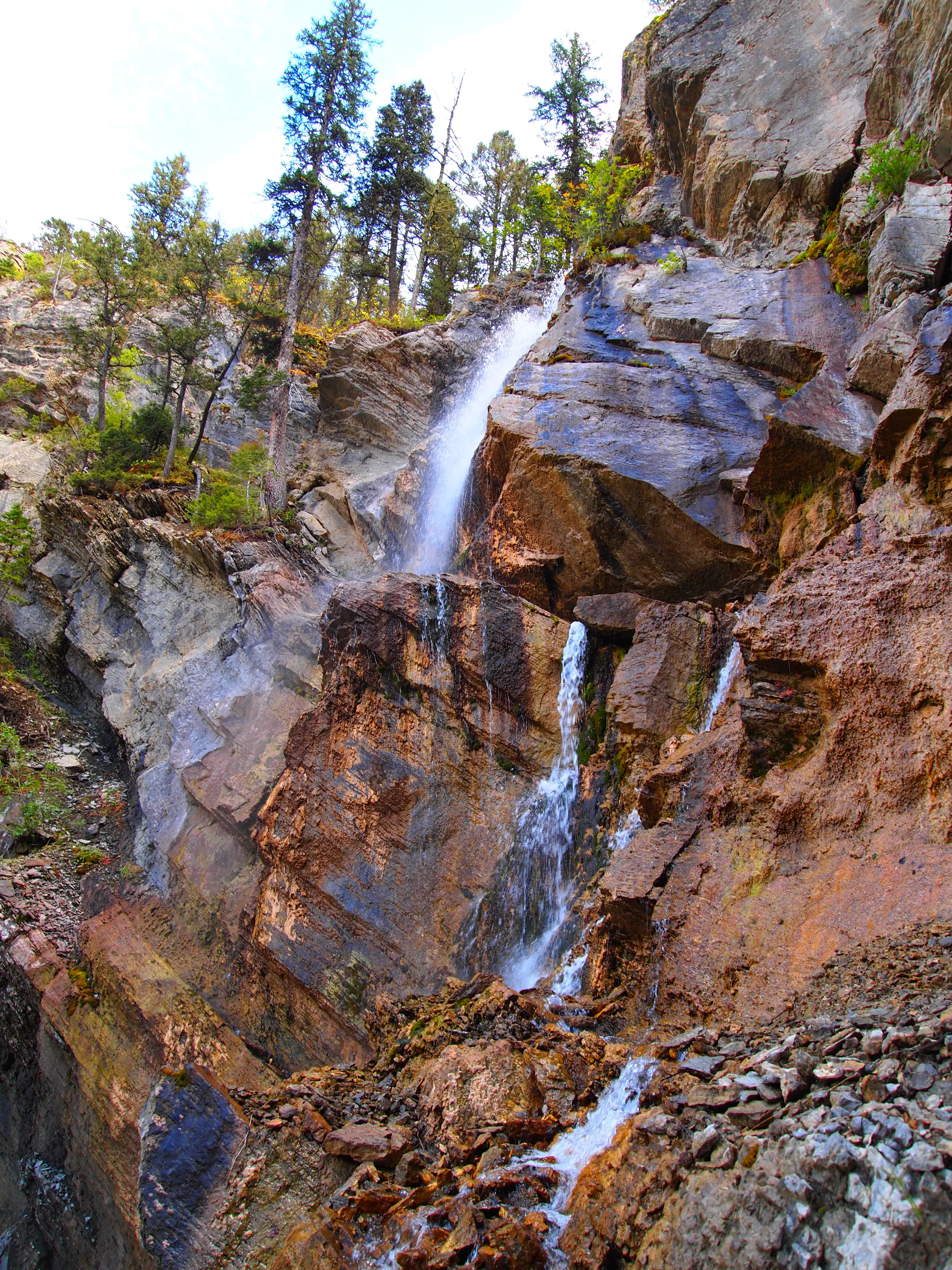 Hike to Cataract Falls