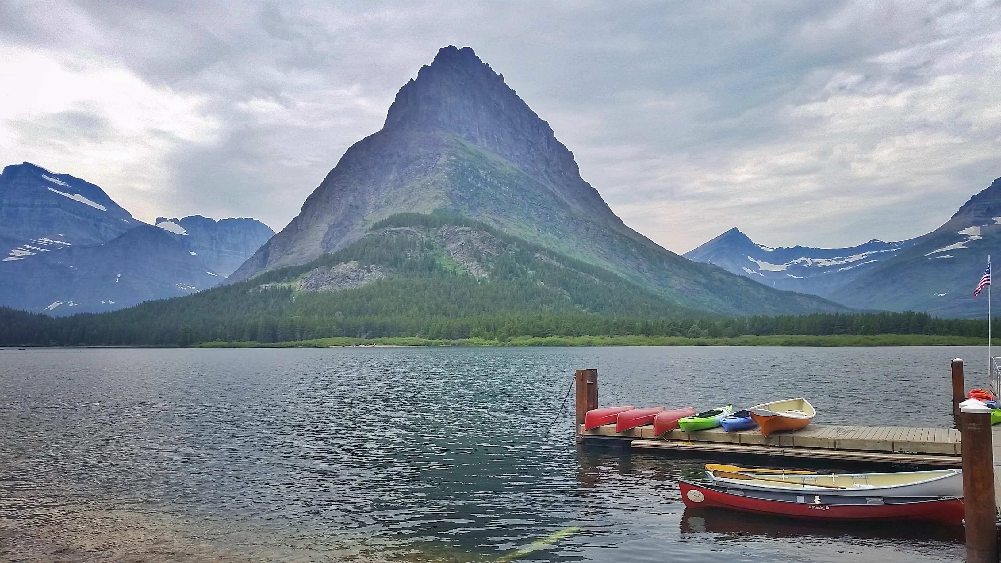 Kayak Swiftcurrent Lake