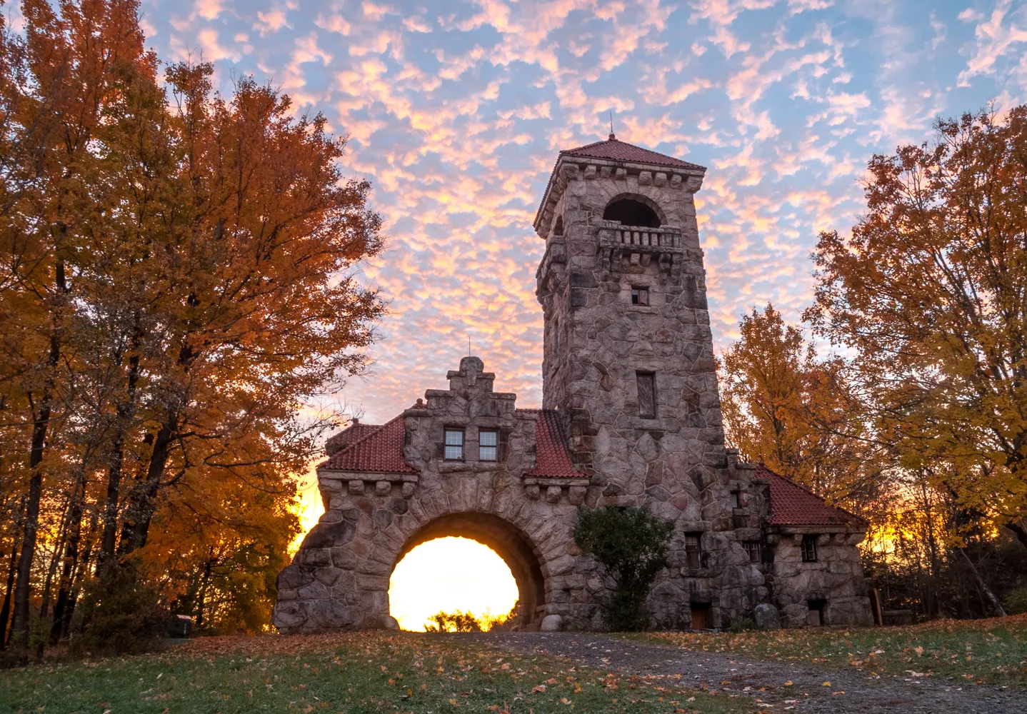 Hike Mohonk Preserve's Gatehouse to Skytop Tower