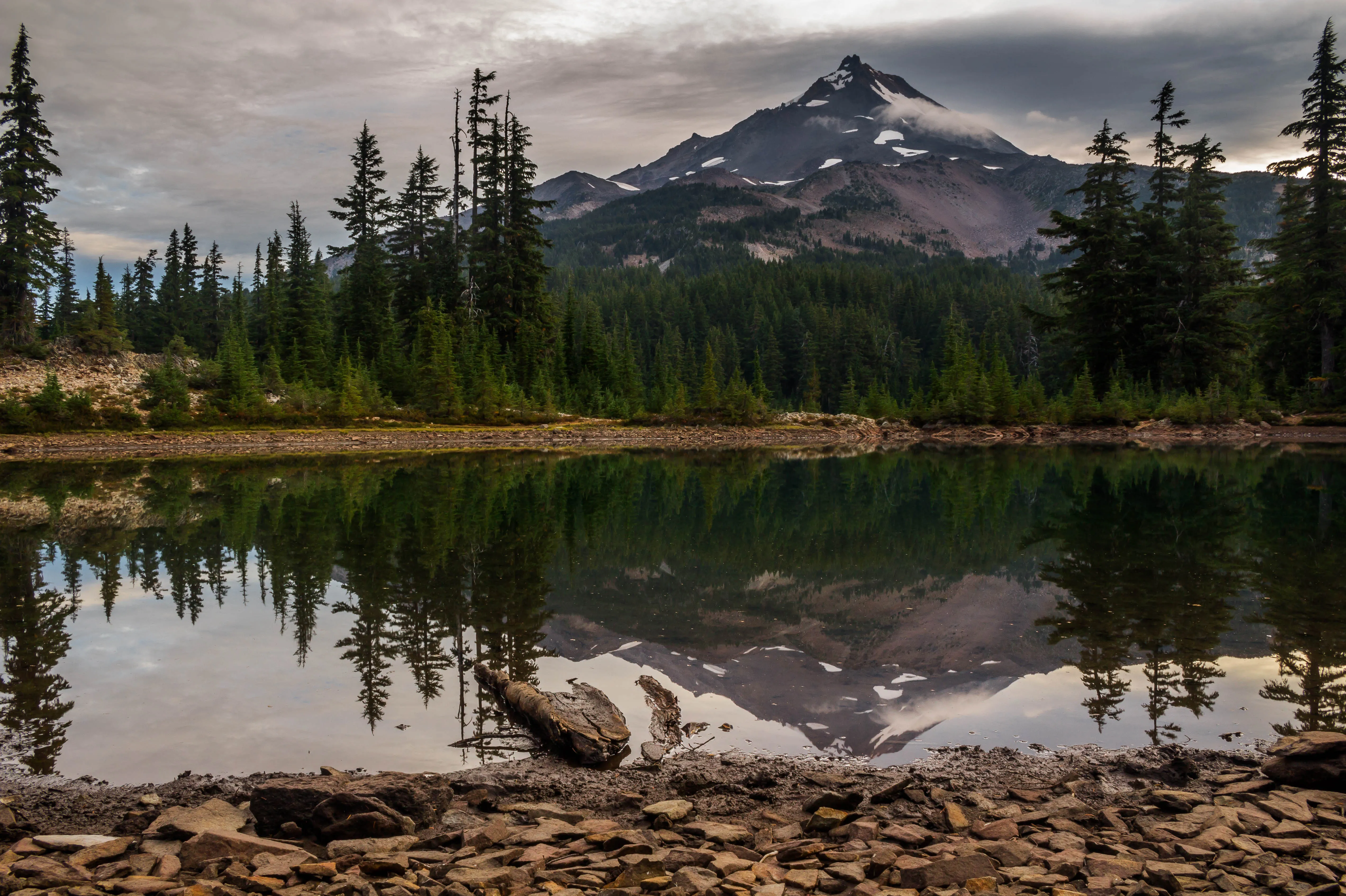 Hunt's Cove via Pamelia Lake Trail