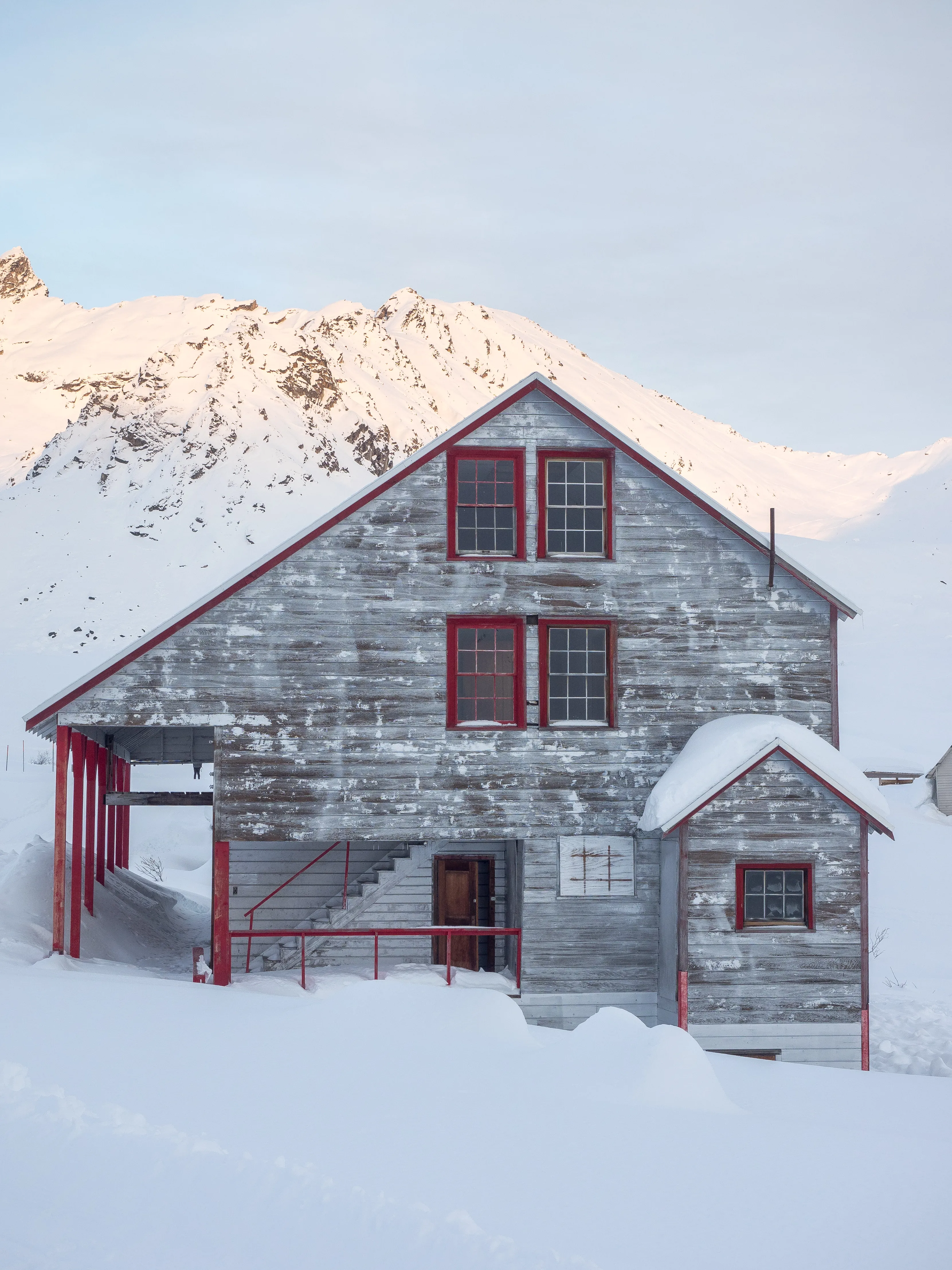 Explore Independence Mine State Historical Park in Hatcher Pass